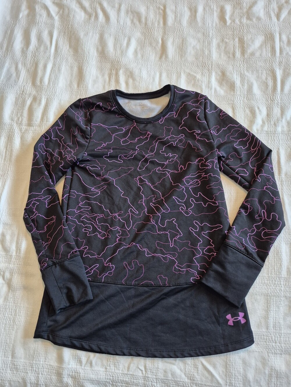 Under Armour girls youth large long sleeve sweater, black with purple GUC